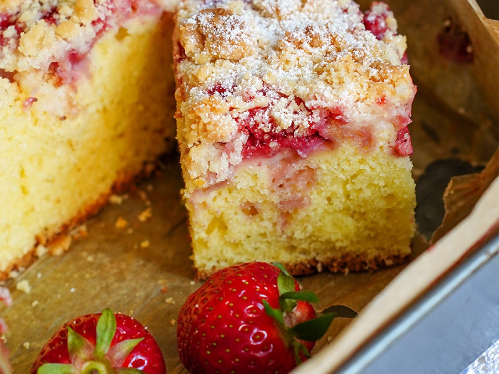 Ciasto z truskawkami i kruszonką