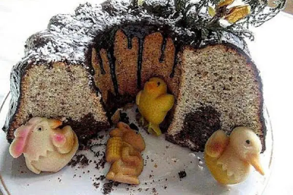 Babka marmurkowa z  kwiatami leszczyny - Hazel Catkin Marble Bundt Cake - Ciambella bicolore con amenti del nocciolo