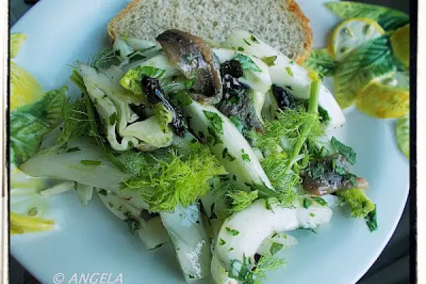 Surówka z fenkułu (kopru włoskiego) z sardelami - Fennel & Anchovies Salad Recipe - Insalata di finocchi e acciughe