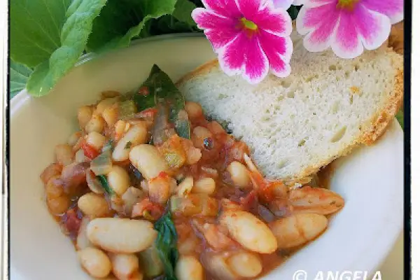 Biała fasola z selerem naciowym - Cannellini Beans with Celery - Cannellini con sedano