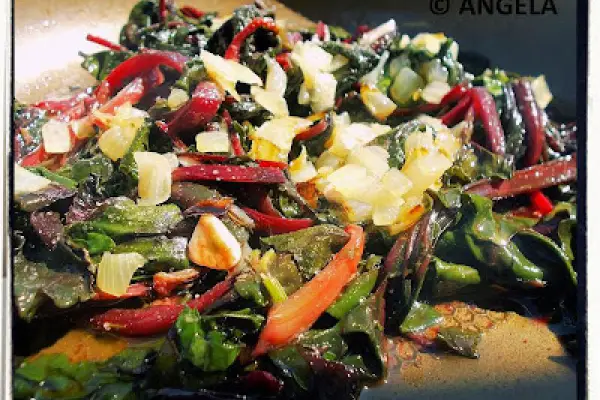 Botwinka z patelni - Beetroot Leaves Salad - Insalata di foglie di barbabietole rosse