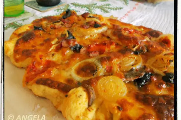 Pizza pieczona na kamieniu - Stone Baked Pizza Recipe - Pizza cotta su pietra refrattaria