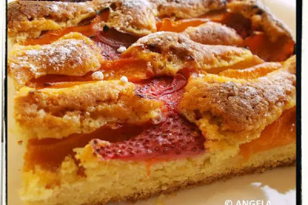 Ciasto orkiszowe z morelami i truskawkami - Apricot and Strawberry Cake Recipe - Torta alle albicocche e fragole