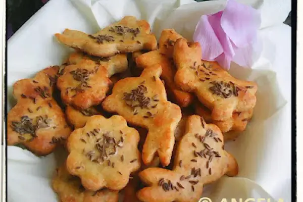 Słone ciasteczka z kminkiem - Caraway Biscuits - Biscotti salati al cumino