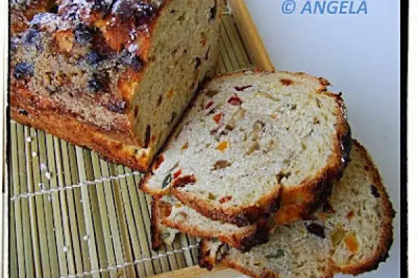 Ciasto herbaciane z bakaliami - Tea cake with dried fruit - Dolce da tè con la frutta secca