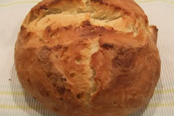 Chleb pszenny z pieprzem ziołowym - Wheat bread with ground spices - Pane al grano tenero con spezie macinate
