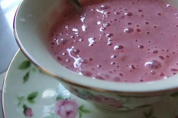 Koktajl truskawkowy z kefirem -  Strawberry Kefir Shake - Frullato di fragole con latte di kefir
