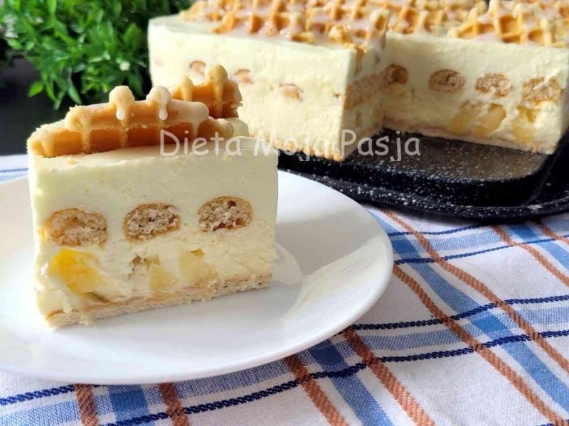 Ciasto ananasowa góra lodowa