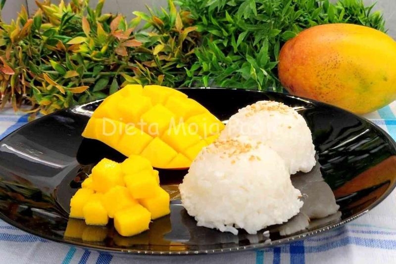 Słodki kokosowy ryż z mango