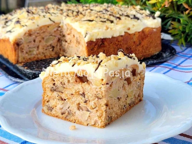 Jesienne ciasto cynamonowe z mascarpone