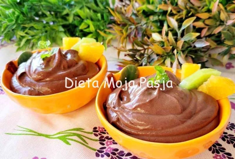 Proteinowy deser z jajek i kakao