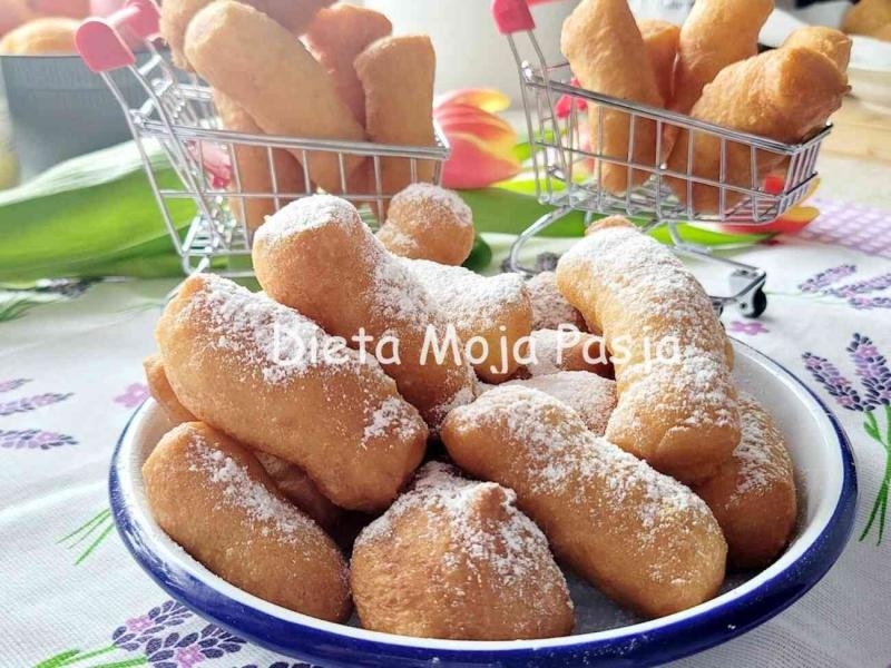 Przepis na łatwe pączki odcinane