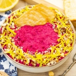 Hummus z burakiem...