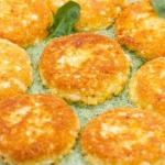 Kotlety jajeczne z fetą...