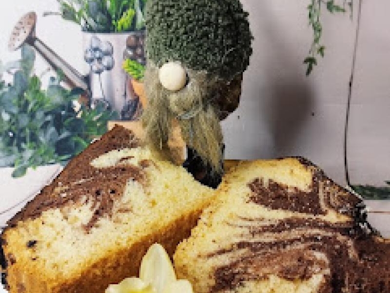 Babka-ciasto piaskowe z kakao i polewą kakaową