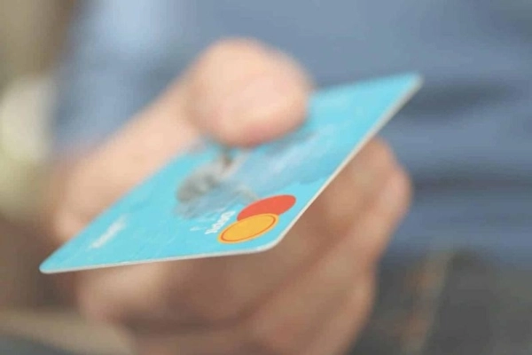 Zaginięcie karty debetowej lub kredytowej
