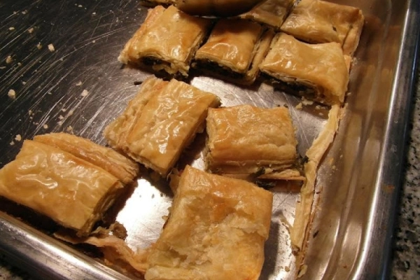 ciasto filo z warzywami, czyli grecki pie with greens