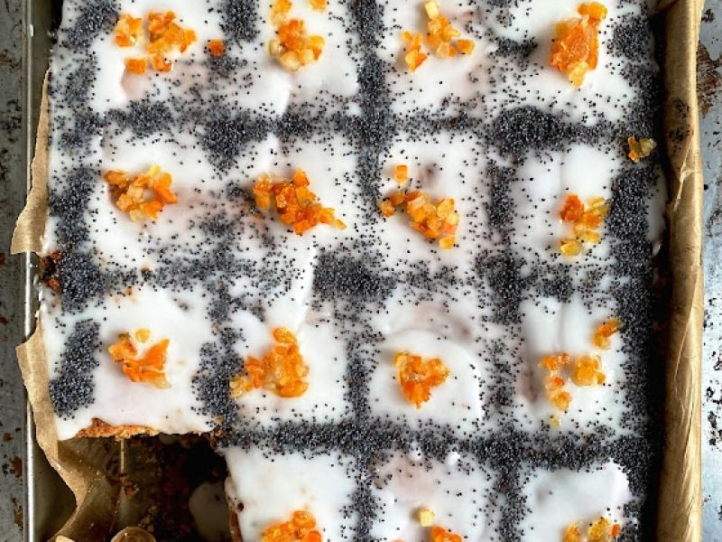 Makowiec świąteczny idealny na kruchym spodzie, wilgotny, maślany i aromatyczny