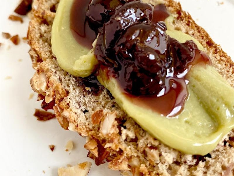 Chlebek bananowy na idealne śniadanie węglowodanowe