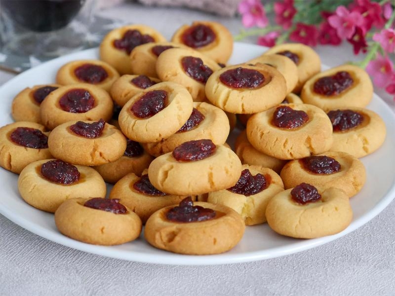 Kruche ciastka z marmoladą