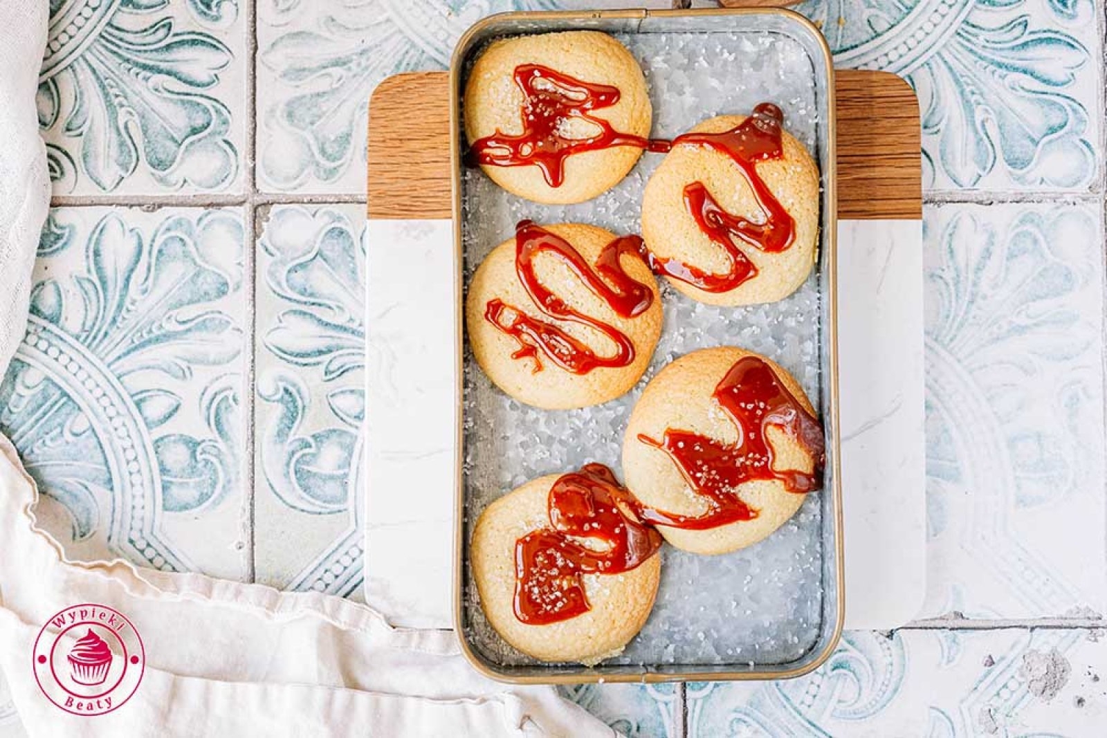 Miękkie ciastka ze słonym karmelem