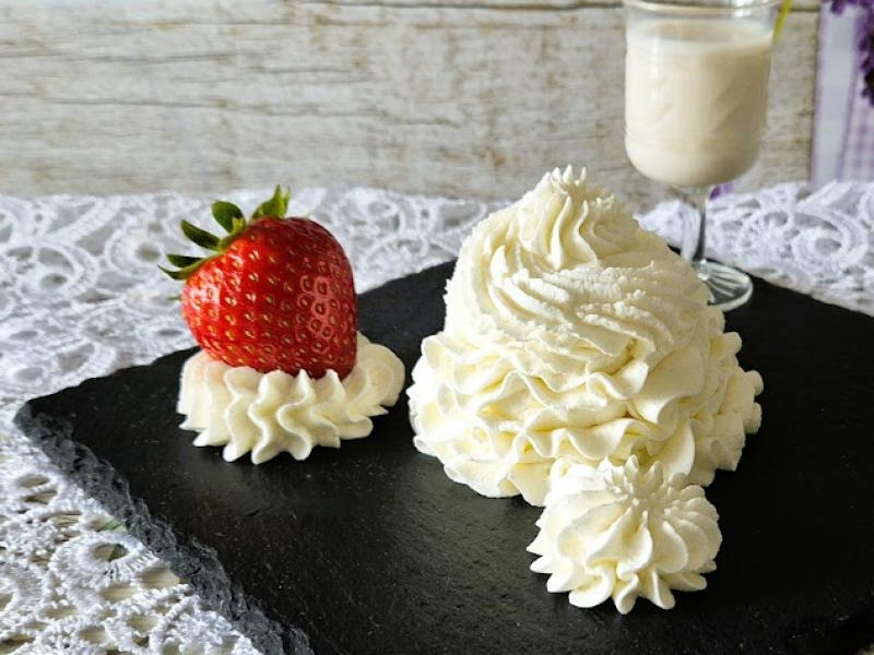Krem kokosowy Malibu z mascarpone i kremówki