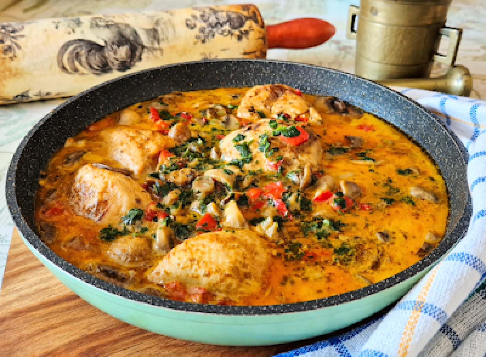 Pierś z kurczaka w kokosowym sosie