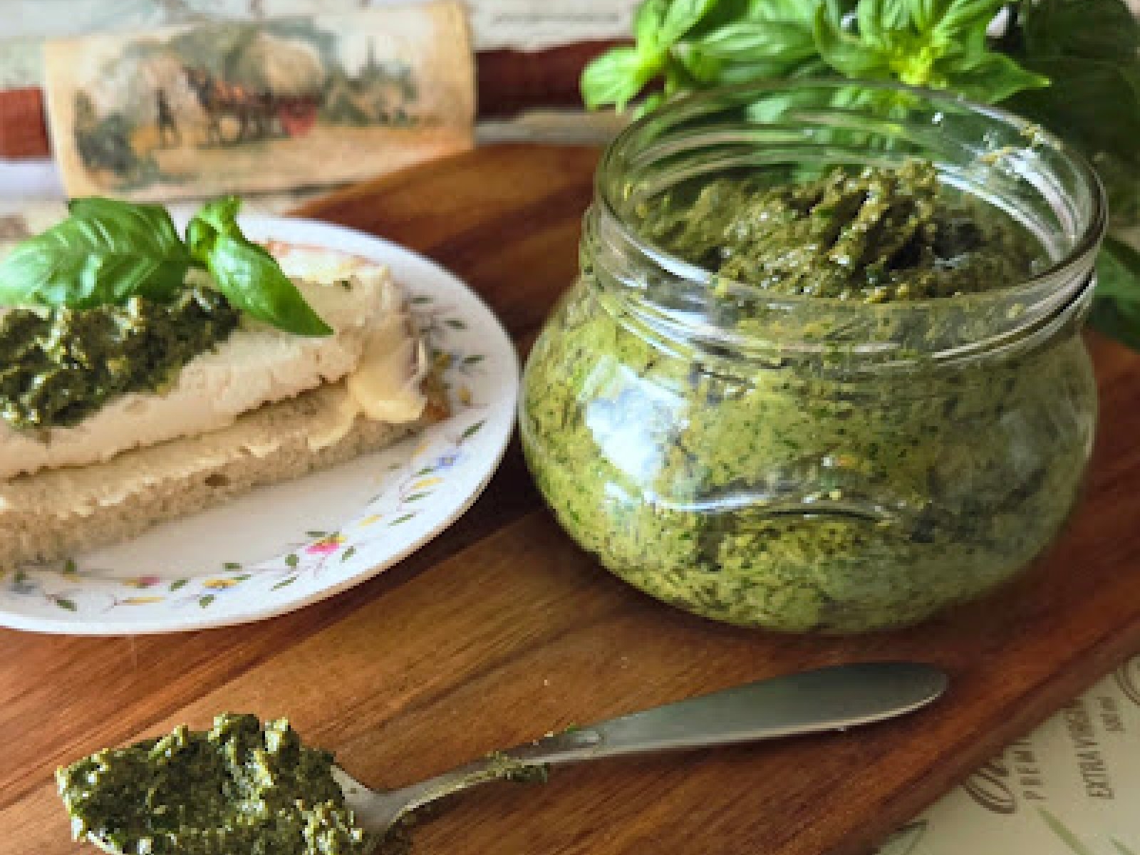 Pesto bazyliowo-pietruszkowe