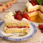 Tort truskawkowy