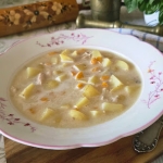 Letnia zupa ziemniaczana