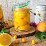 Brzoskwinie w syropie na...