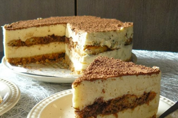 Sernik tiramisu