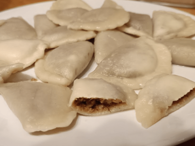 Przepis na Pierogi z Kaczką i Żurawiną