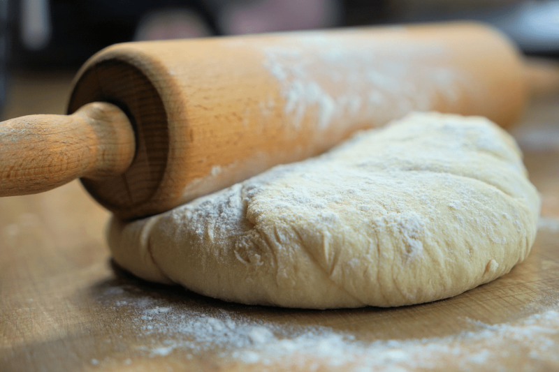 Prosty przepis na ciasto drożdżowe na dużą blachę