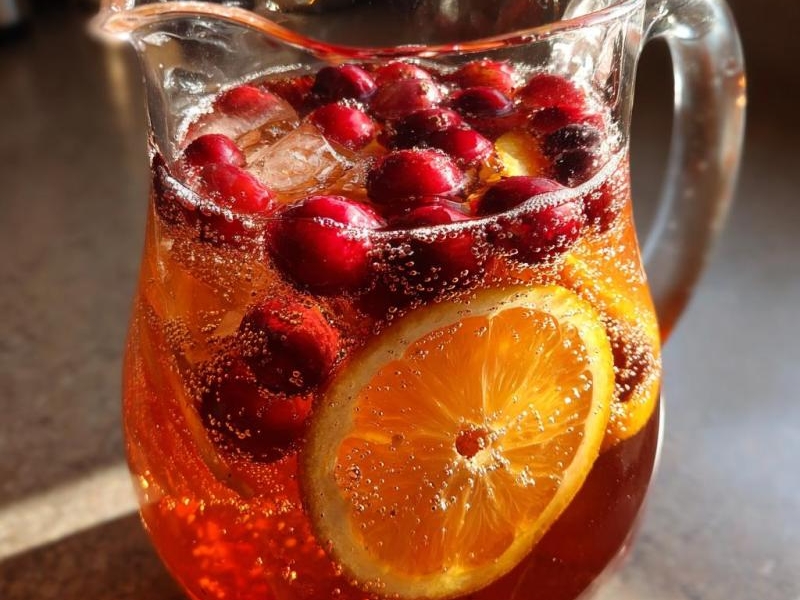 Festive Drinks Thanksgiving for Joyful Gatherings and Cheers