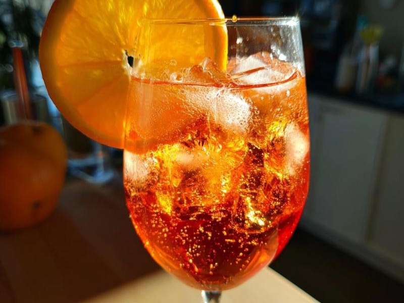 Thanksgiving Aperol Spritz: 5 Reasons to Love This Drink