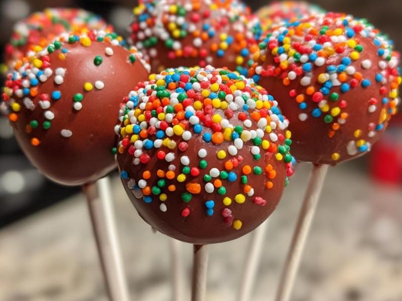 Thanksgiving Cake Pops That Will Delight Your Guests