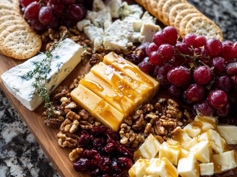 Thanksgiving Cheese Boards: Create 7 Irresistible Flavors