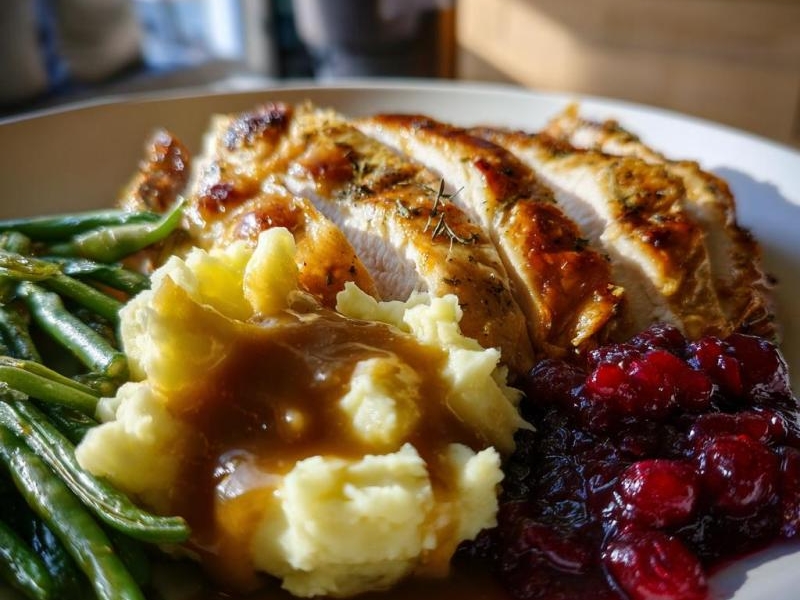 Thanksgiving Dinner: 5 Heartwarming Recipes to Cherish