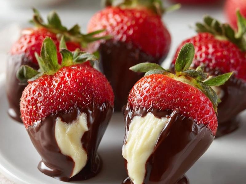 New Years Eve Strawberries That Wow in 5 Easy Steps