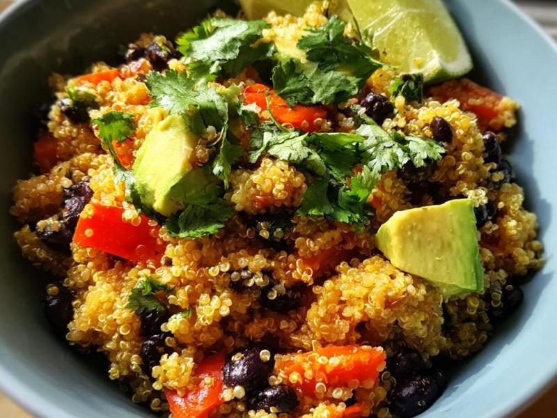 New Year’s Eve Food: 5 Vibrant Quinoa Salad Tips