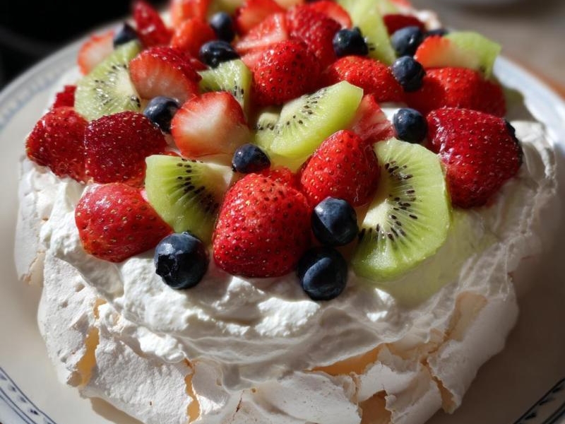 Mini Pavlova: 7 Reasons You’ll Love This Sweet Treat