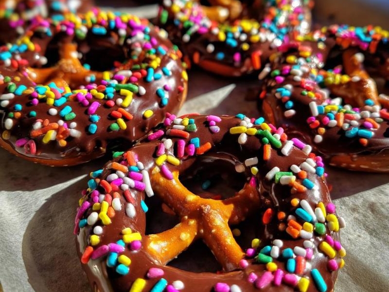 New Years Chocolate Covered Pretzels: 5 Easy Steps for Joy