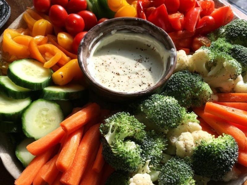 Christmas Veggie Tray: 5 Healthy Tips for Holiday Joy