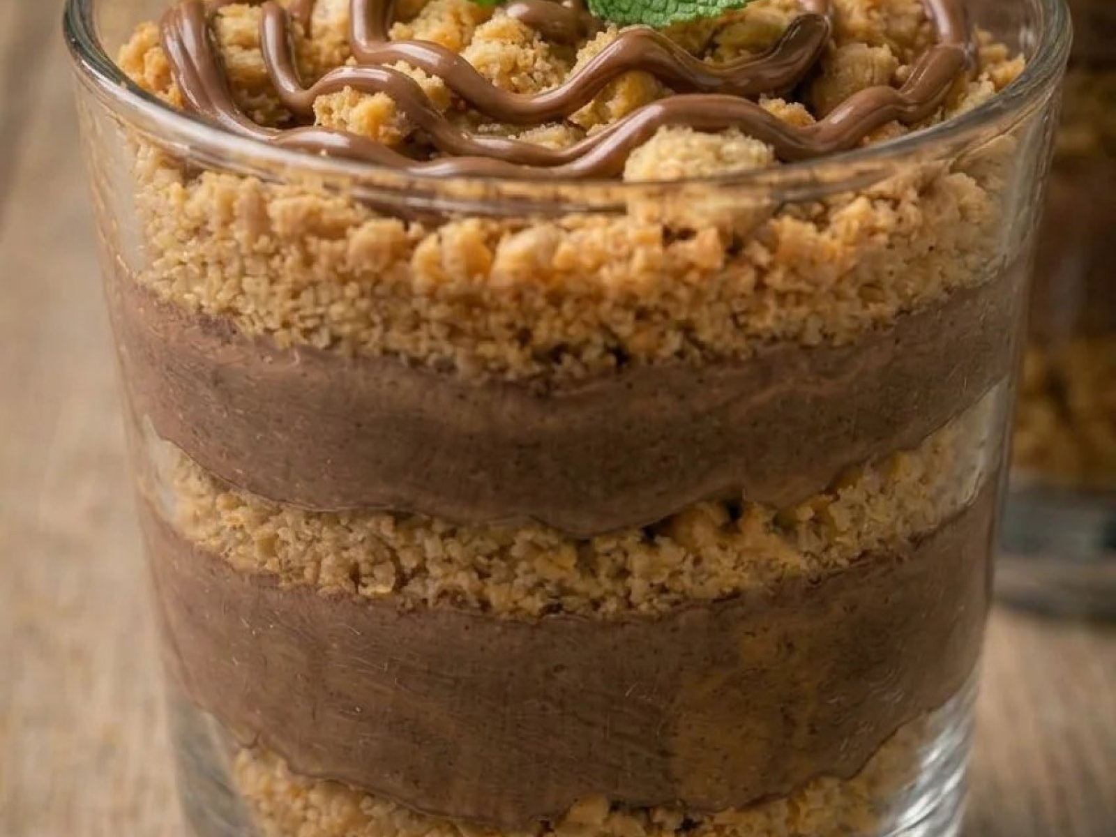 Deser z mascarpone i nutelli – szybki deser z 3 składników bez pieczenia