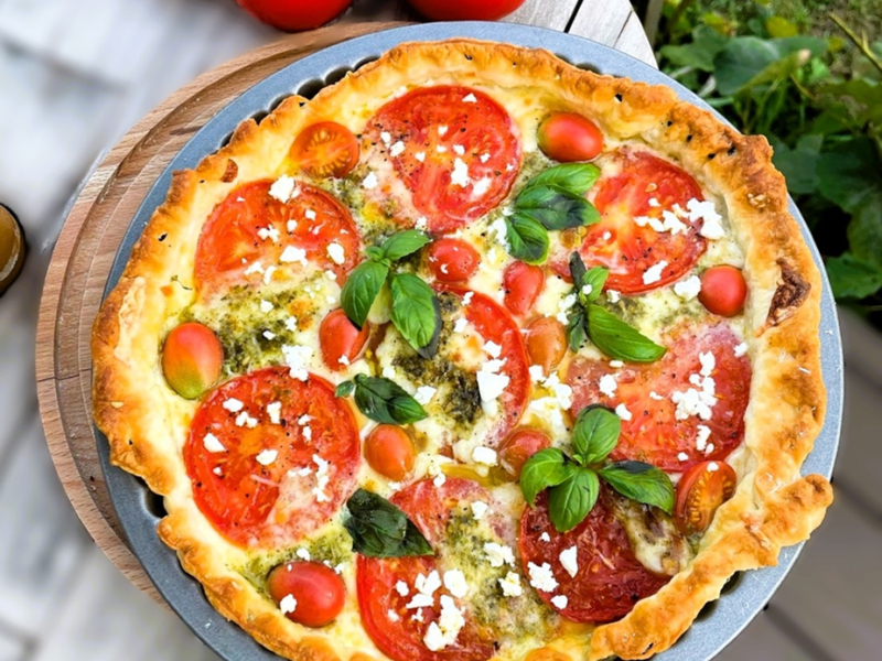 Tarta z pomidorami prosto z ogrodu i mozzarellą