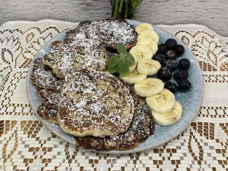 Placuszki serowe z bananami