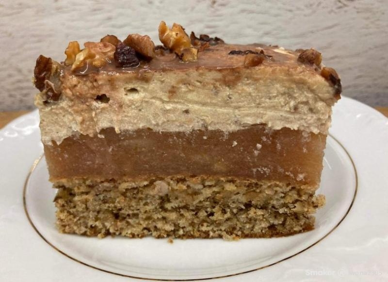 Jabłecznik z orzechami