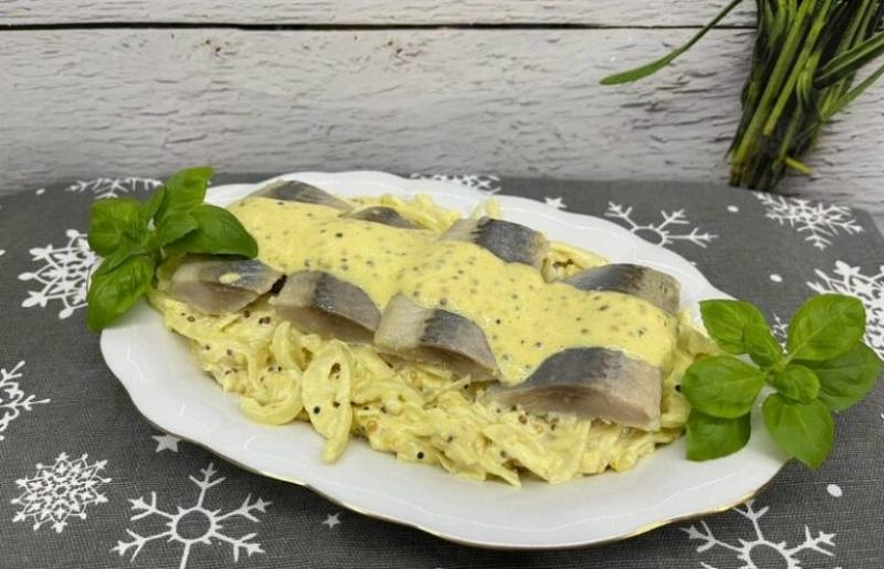 Śledzie w sosie musztardowym