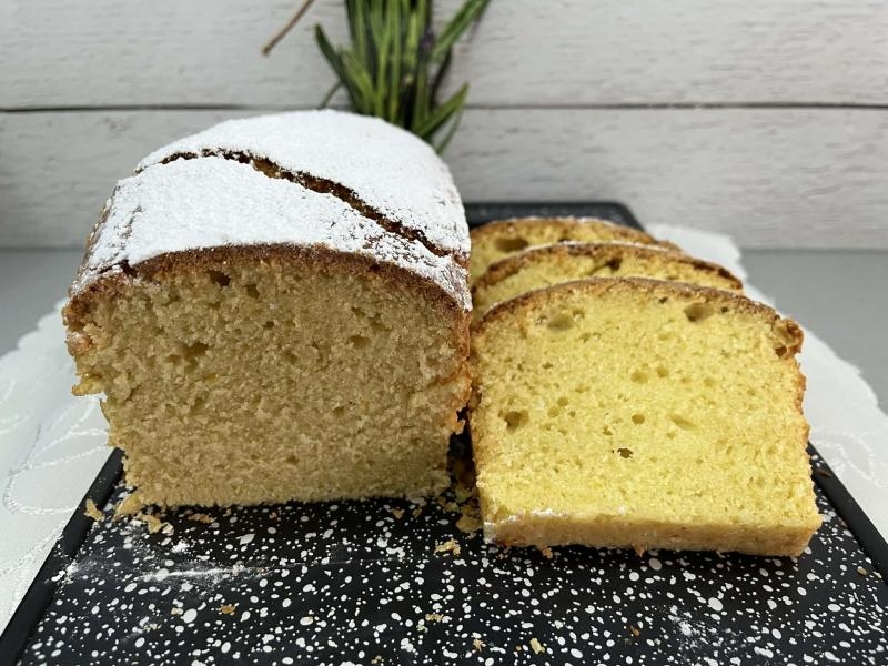 Puszysta babka pomarańczowa